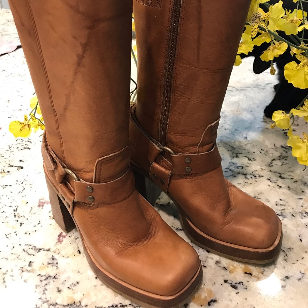 Frye Karma Harness